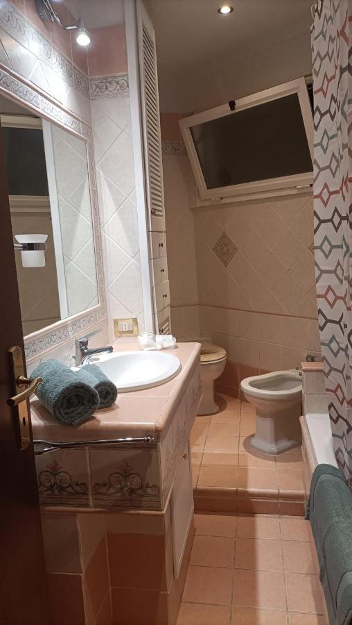 Domus Vacanze Romane Экстерьер фото